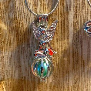 3. Fairy Pearl Cage with 24 inch 925 Sterling Silver Plated Chain & Pearl